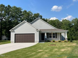 175 Oakfield Trace Dr, Four Oaks, NC 27524