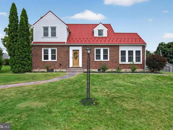 111 E Main St, Elizabethville, PA 17023