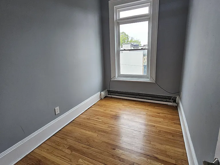 32 1st St #2 — Photo 28