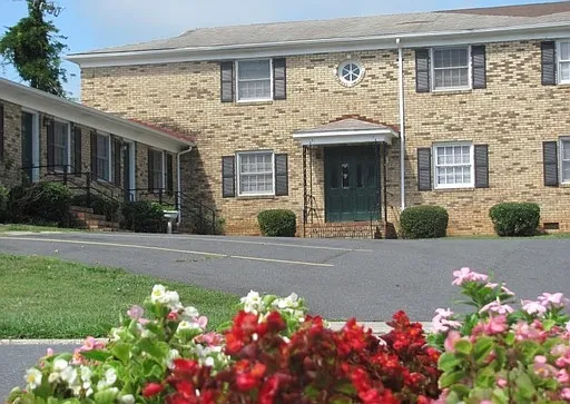4020 Conway Ave