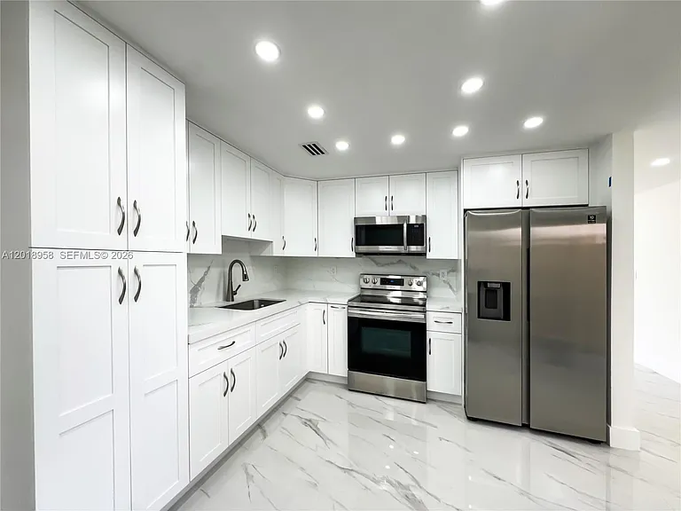 15428 SW 50th Ter — Photo 6