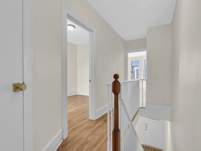241 N Ruby St — Photo 24