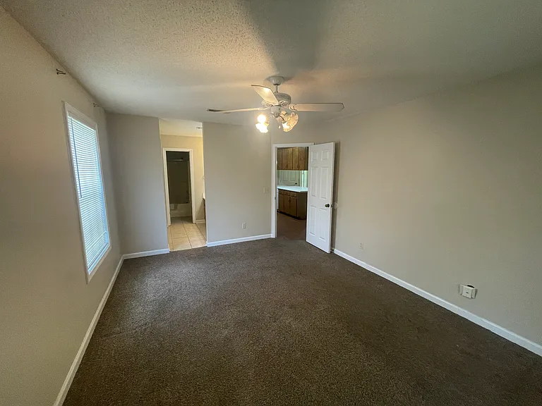 106 Boyce Rd — Photo 5