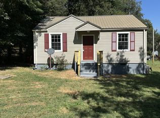 29 Chestnut Dr, Clarksville, TN 37042