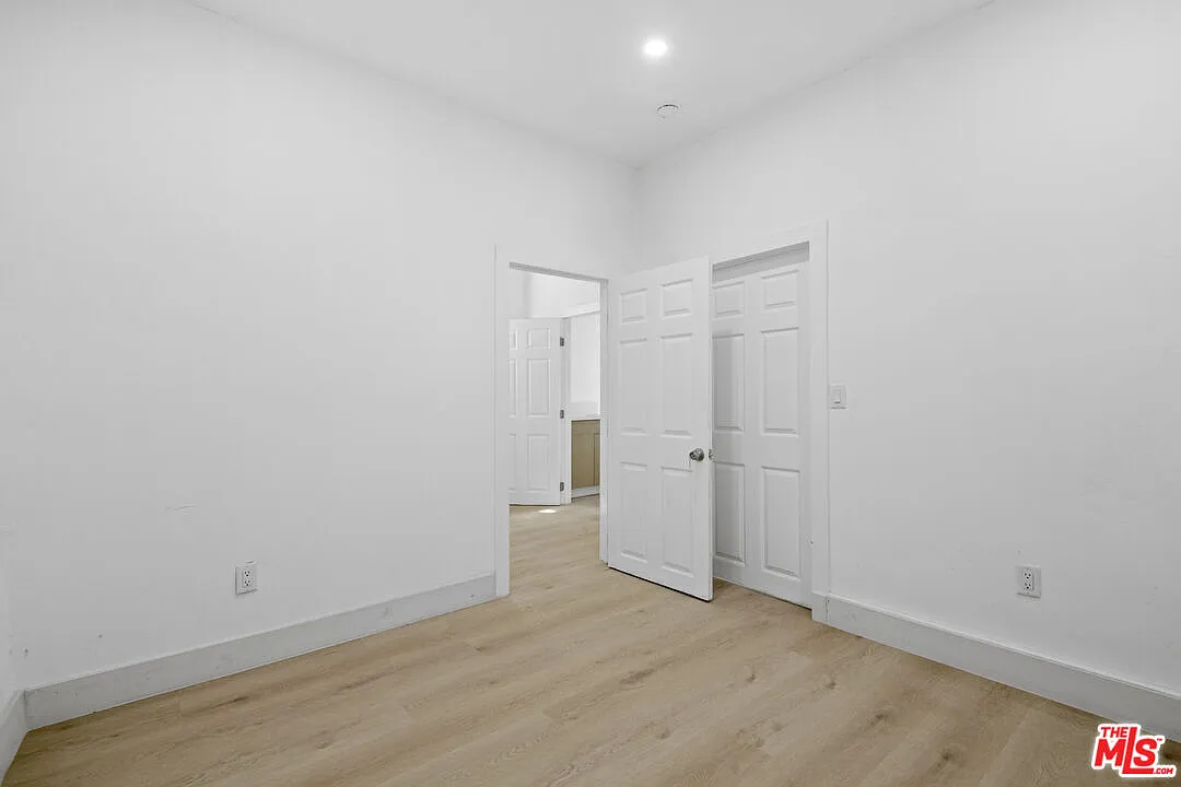 4 bed, 2.0 bath, 1980 sqft, $6,000 — Photo 1