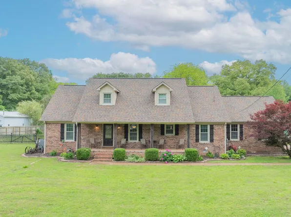 50 Hudson Dr, Jackson, TN 38301