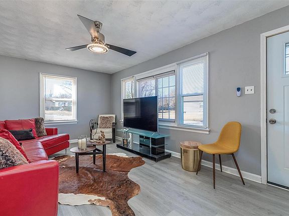 5th image of 8264 Fay Dr
