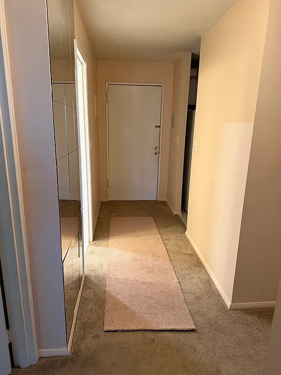 Building Photo - 147 Sylvan St #19A