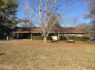 4 Oakdale Dr, Cartersville, GA 30120