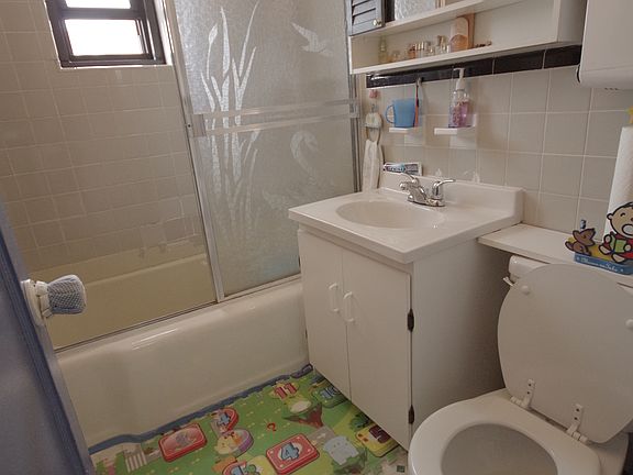 5th image of 141-10 28th Ave #3F