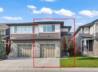 14 S Kingfisher Cres SE, Airdrie, AB T4A0X5