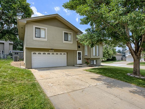 2nd image of 8402 S 142nd Ave