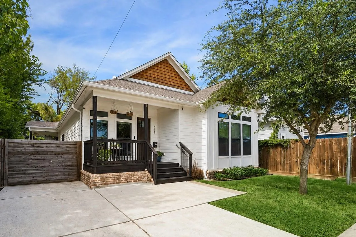 3 bed, 2.0 bath, 1881 sqft, $3,000 — Photo 1