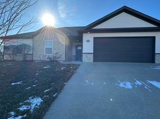 5805 Abbington Ct, Columbia, MO 65203