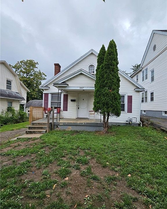 1st image of 1907 Emerson Ave