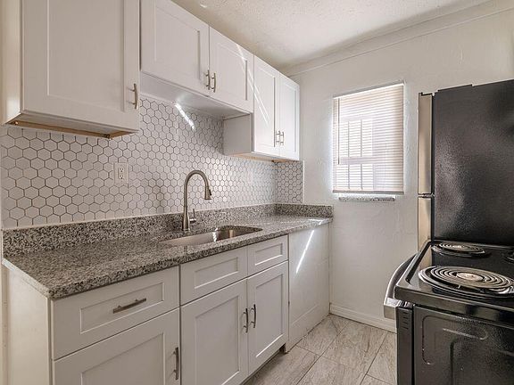 2nd image of 2516 Ave L Unit b