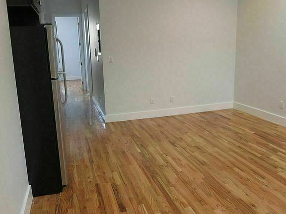 5th image of 527 Marcy Ave #2C