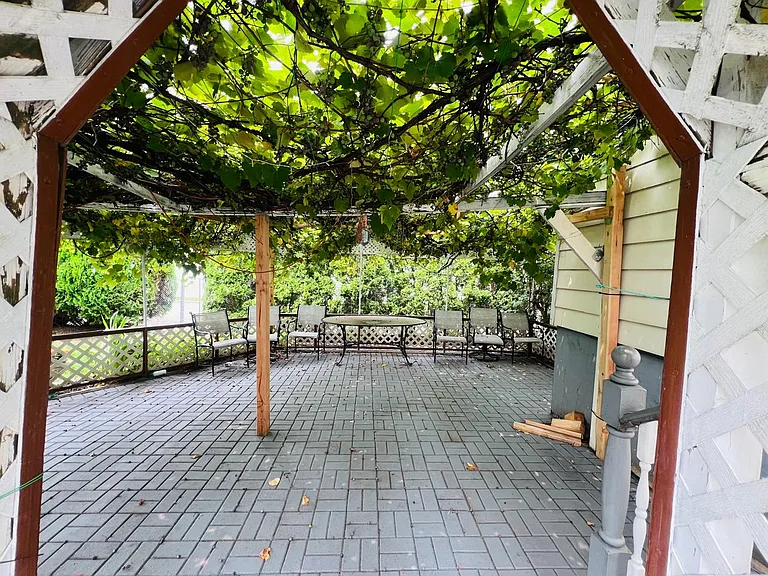 14 Nelson Ave — Photo 6