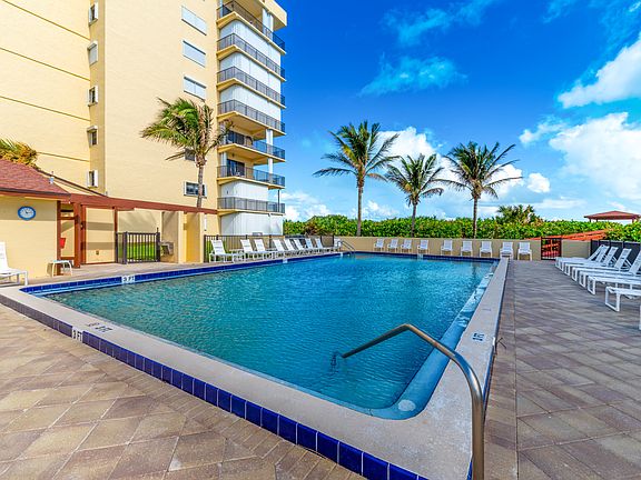 4th image of 7420 S Ocean Dr APT 111