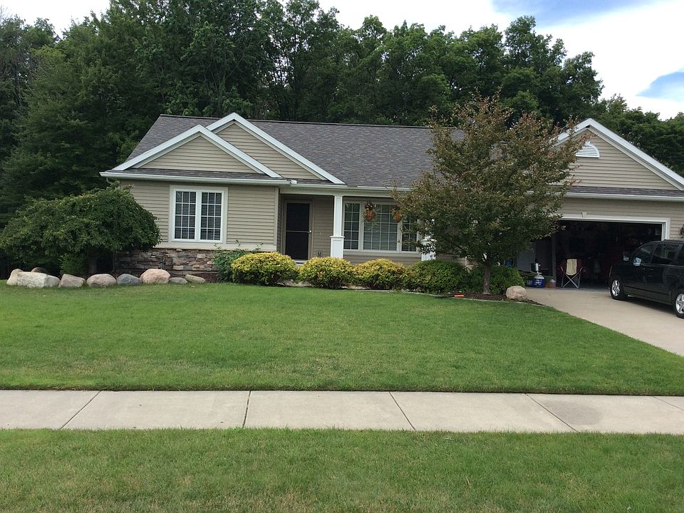 1st image of 945 Anita Ave NW