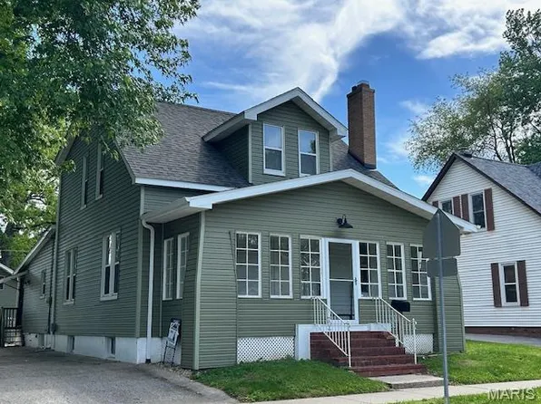 415 W 3rd St, O'Fallon, IL 62269