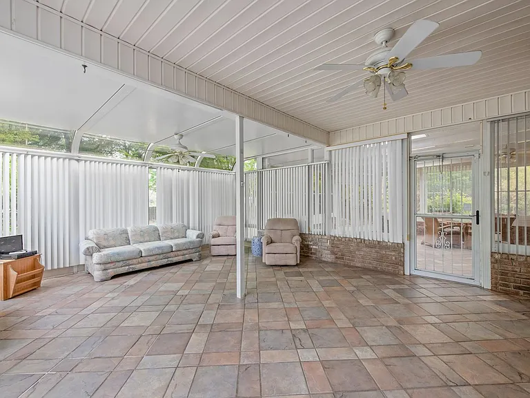 6740 Scotts Pl — Photo 36