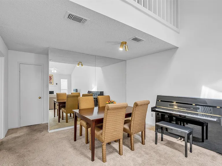 13740 Hollowgreen Dr #605 — Photo 8