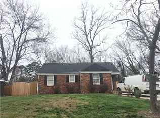 5100 Grapevine Dr, Charlotte, NC 28217