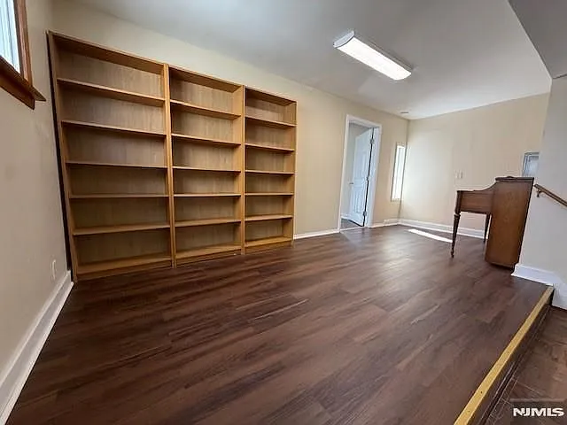 234 Paterson Ave — Photo 13