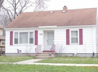 706 Hinman St, Aurora, IL 60505