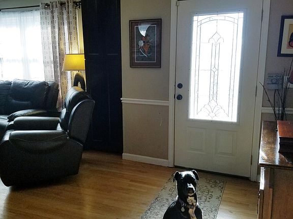 Front entry- upstairs