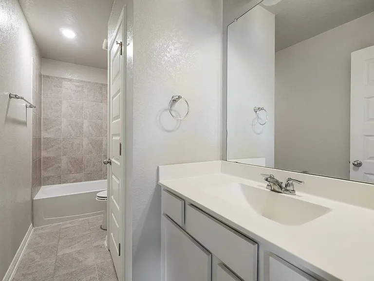 12919 Awuzie Trl — Photo 24