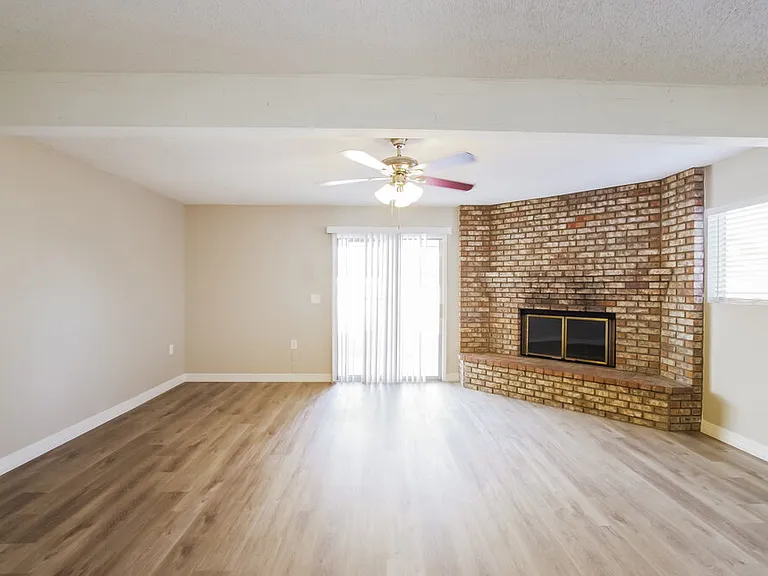 5222 W Aster Dr — Photo 7