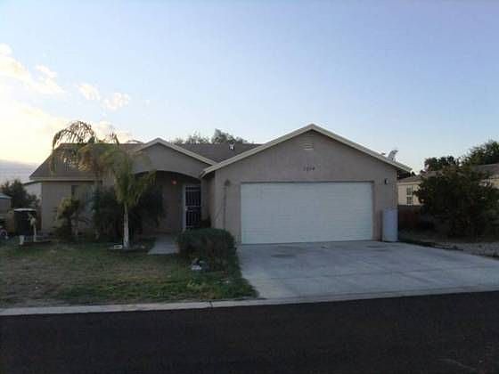 1st image of 3024 S Lime Ave