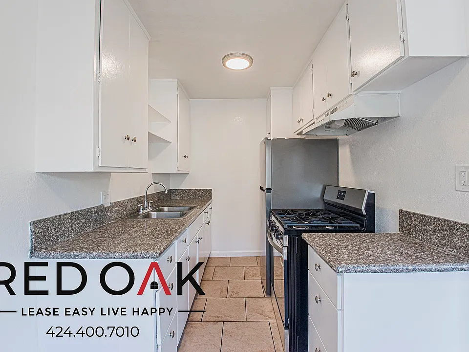 8118 S Western Ave #11