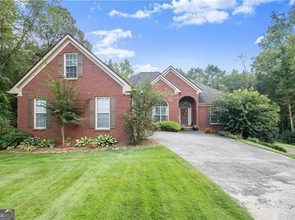 745 Roland Manor Dr, Dacula, GA 30019