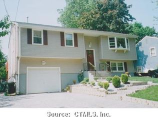 20 Smith St, Meriden, CT 06450