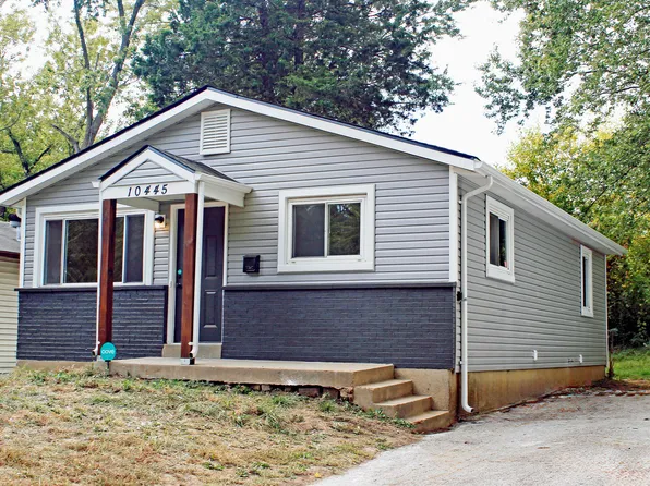 10445 Count Dr, Saint Louis, MO 63136
