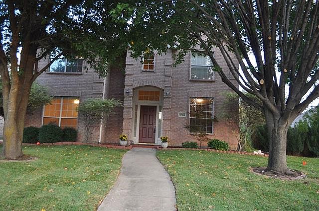 1st image of 6704 Bankhead Ln