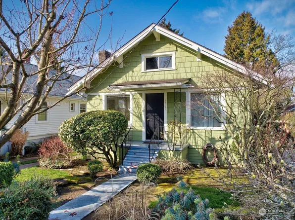 5707 30th Avenue NE, Seattle, WA 98105