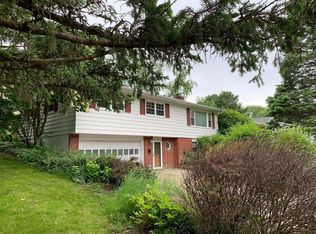 5709 Piping Rock Rd, Madison, WI 53711