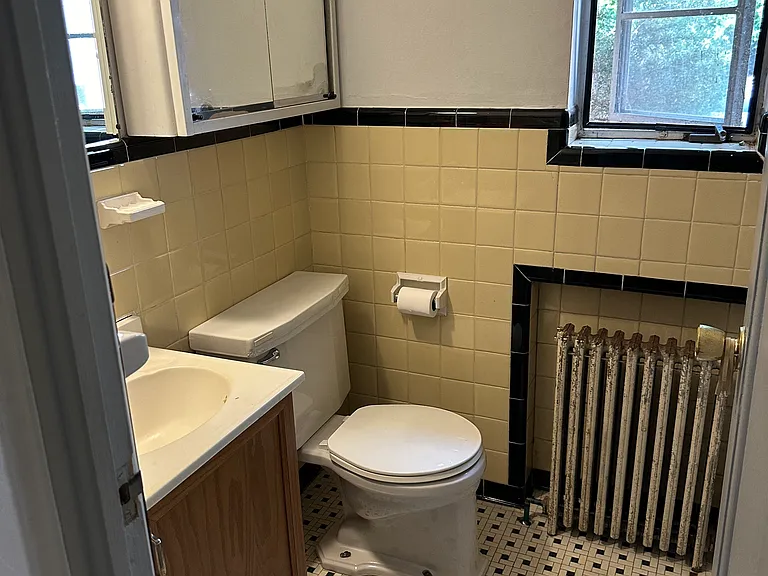 310 W Cannon St #C — Photo 12