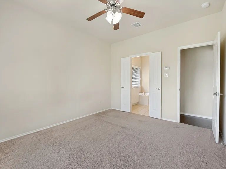 9909 Copperhead Ln — Photo 11