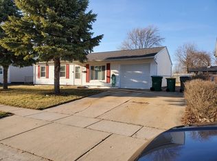 222 Murphy Dr, Romeoville, IL 60446