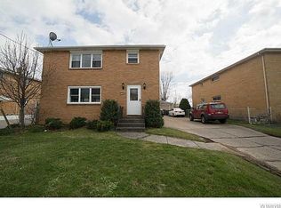 113 Meadowlawn Rd, Cheektowaga, NY 14225