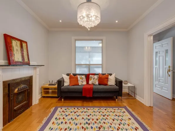 34 Ashbury Ave, Toronto, ON M6E 1V7