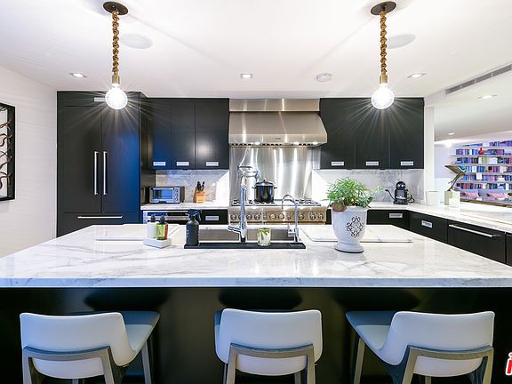4th image of 17351 W Sunset Blvd #501A