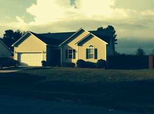 145 N Copper Creek Dr, Raeford, NC 28376