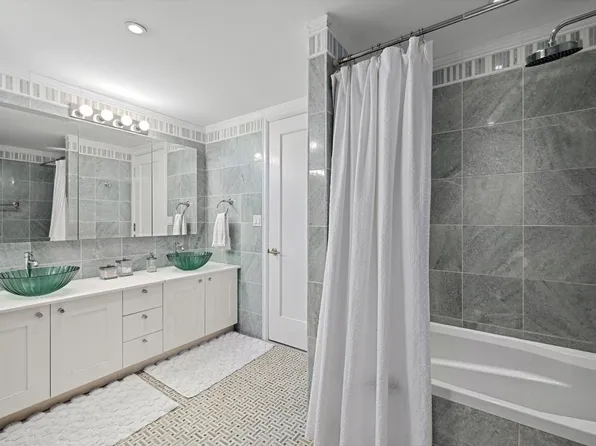 30 West 63rd Street 18STU image 8 of 8