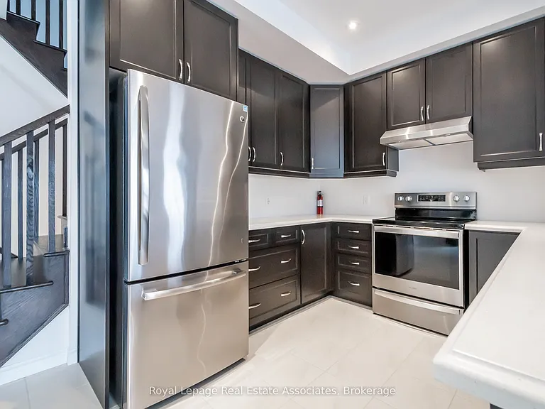3981 Crown St — Photo 7